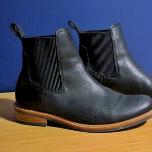 Nisolo Black Ankle Boots